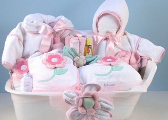 idee-regalo-neonate-femmine